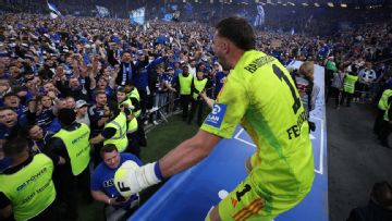 Hamburg clinch Bundesliga return after 7 seasons in 2nd tier