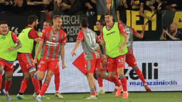 Cremonese promoted to Serie A following 3-2 playoff win over Spezia
