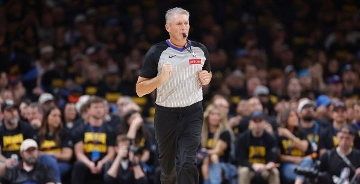 NBA refs to start wearing headsets during games