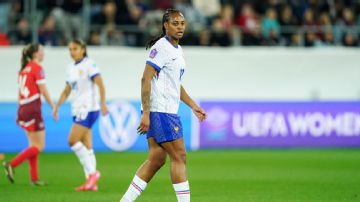 OL Lyonnes sign PSG forward Marie-Antoinette Katoto