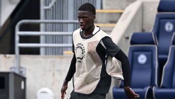 Sources: Chelsea recall Sarr, send Anselmino to Strasbourg