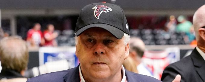 Fred Smith, ex-Washington NFL team part-owner, FedEx founder, dies