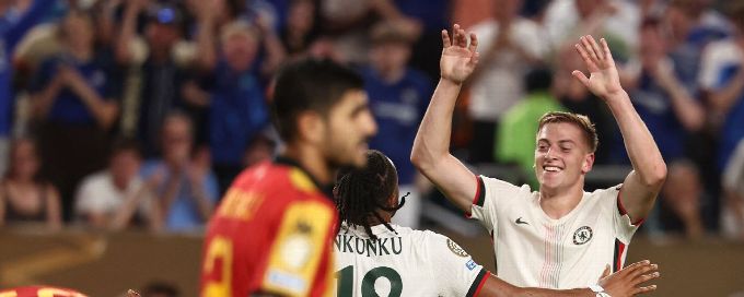 Liam Delap's first Chelsea goal helps club reach round of 16