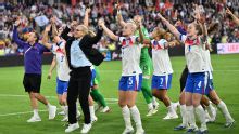 FIFA exige una mujer entrenadora o asistente en torneos femeniles
