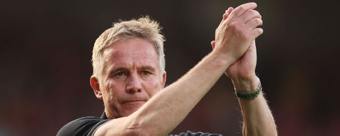 Parkinson convinced Wrexham are 'growing' into the Championship