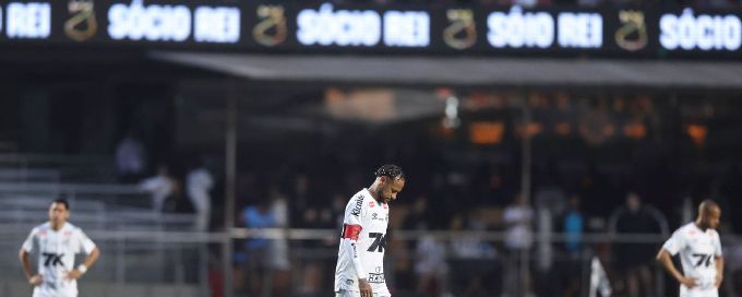 Neymar's Santos concede 6 to Vasco as Coutinho scores twice
