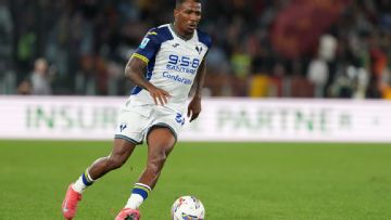 Wolves sign 'fastest Serie A player' Tchatchoua as EPL nears record