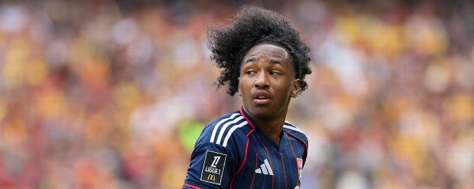 Transfer rumors, news: Arsenal could turn to Lyon's Fofana