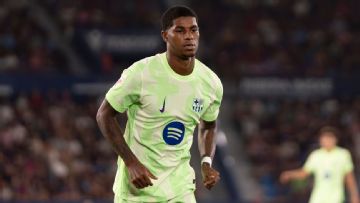 Transfer rumors, news: Man United eye Éderson; could Rashford return?