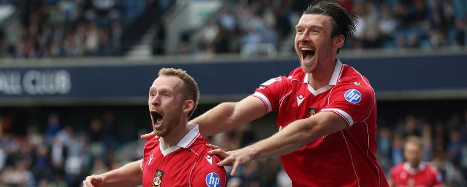 Wrexham celebrate 1st win in England's 2nd tier in 43 years