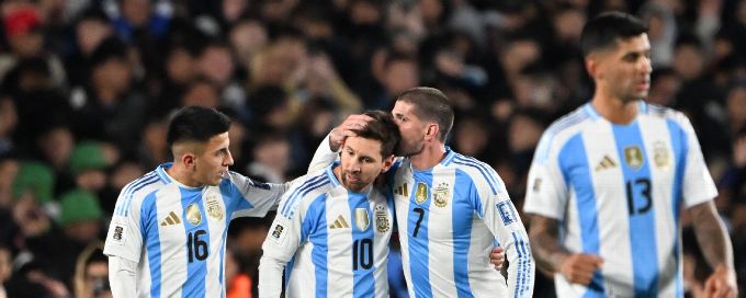 Messi nets 2 in last home game as Argentina win