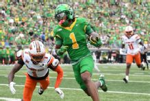 Oregon leading receiver Dakorien Moore ruled out vs. Iowa