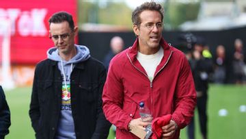 Championship round-up: Sellés sacked, Wrexham and Birmingham lose