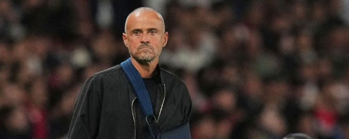 Luis Enrique gets a bird's-eye view to guide PSG to dominant win