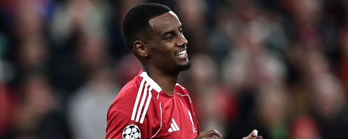 Slot surprised by Isak fitness in Liverpool debut vs. Atlético