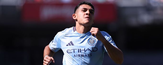NYCFC beats Charlotte for playoff spot off pair of Martínez PKs