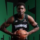 Kevin Garnett in action