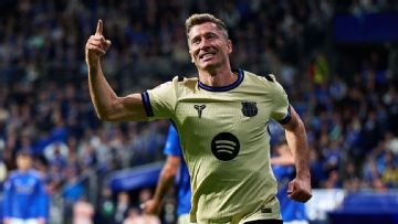 Transfer rumors, news: Man United target Barça's Lewandowski
