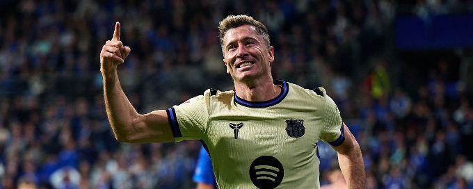 Lewandowski embraces super-sub role to keep Barcelona fresh