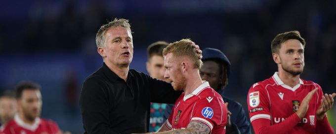 Wrexham score late, pick up point against Leicester City