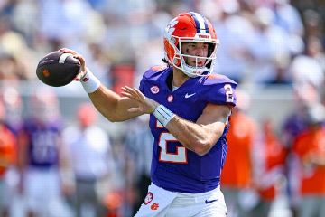 Clemson QB Cade Klubnik's status still iffy, putting streak in doubt