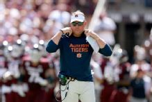 Hugh Freeze: Vote of confidence from AD would be 'huge'