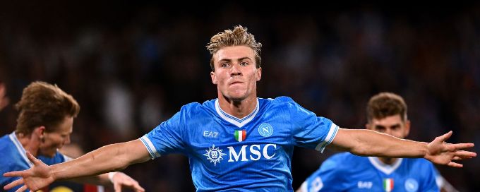 Rasmus Højlund scores again to send Napoli to top of Serie A