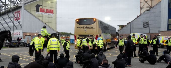 Russell Martin accepts Rangers blame as fans block team bus