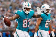 Dolphins place TE Darren Waller on IR with pectoral injury