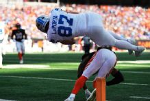 Lions TE Sam LaPorta (back) placed on IR, out next four games