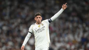 Transfer rumors, news: Man United move for Madrid's Valverde