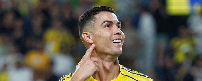 Cristiano Ronaldo: Family ask me to stop, but I want 1,000 goals