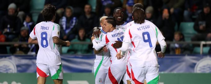 Kean scores again as Italy beat Estonia to keep World Cup hopes alive
