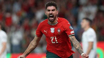 Transfer rumors, news: Man United eye Al Hilal star Neves