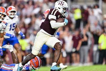 Texas A&M RB Le'Veon Moss (ankle) to miss significant time