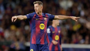 Lewandowski suffers thigh injury as Barca crisis deepens - sources