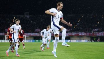 Bayern boss Kompany happy with Harry Kane's England minutes