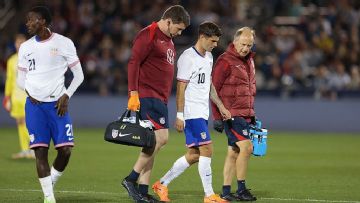 Christian Pulisic subbed off early in U.S. win over Australia