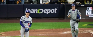 Yamamoto's 3-hit complete game puts L.A. up 2-0