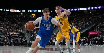 Kidd noncommittal about keeping Flagg at PG