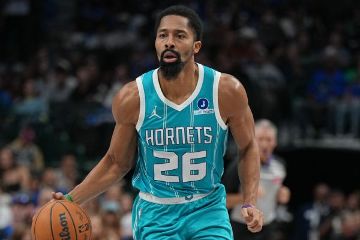 Hornets waive veteran G Spencer Dinwiddie 3 months after signing