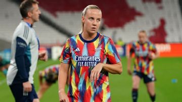 Arsenal's Beth Mead 'not the biggest fan' of new UWCL format