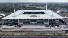 Miami, CFP mull plans for Hard Rock Stadium scheduling conflict