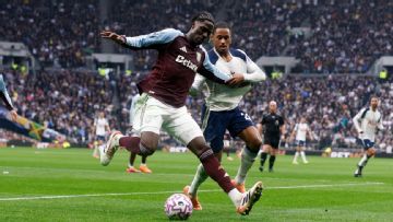 Premier League updates: Tottenham-Villa, Liverpool-Man United