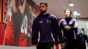 Premier League updates: Liverpool host Man United at Anfield