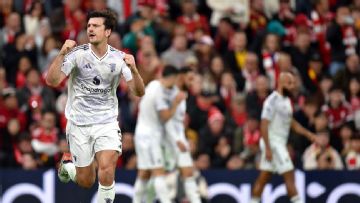 Man United's statement win plunges Liverpool into crisis
