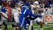 Steve Sarkisian shoulders blame for Texas' offensive woes
