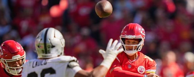 Patrick Mahomes, Chiefs lean into success on fourth down