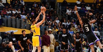 Kleber out at least 2 weeks with oblique strain