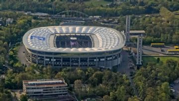 Liverpool grounded by flight issue before Champions League trip